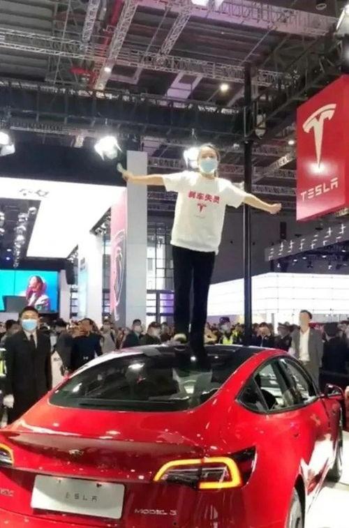 上海吃瓜事件车展,一场舆论风暴下的车展众生相